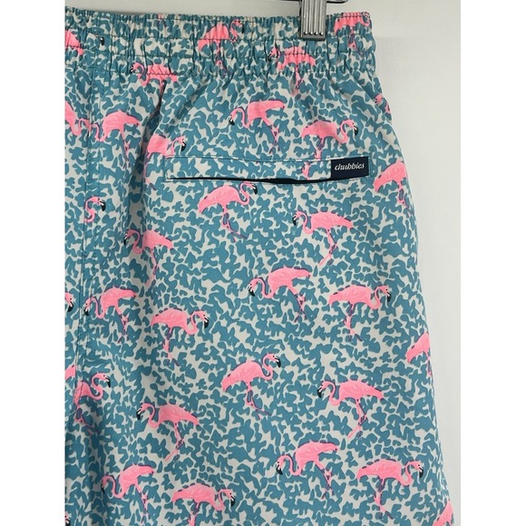 Chubbies Swim Trunks Mens Large 5.5 Lined Pink Flamingos Bright Blue AOP - Picture 5 of 6